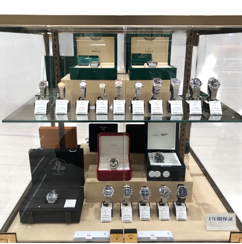 ✨時計商品のディスプレイ変更を行いました✨