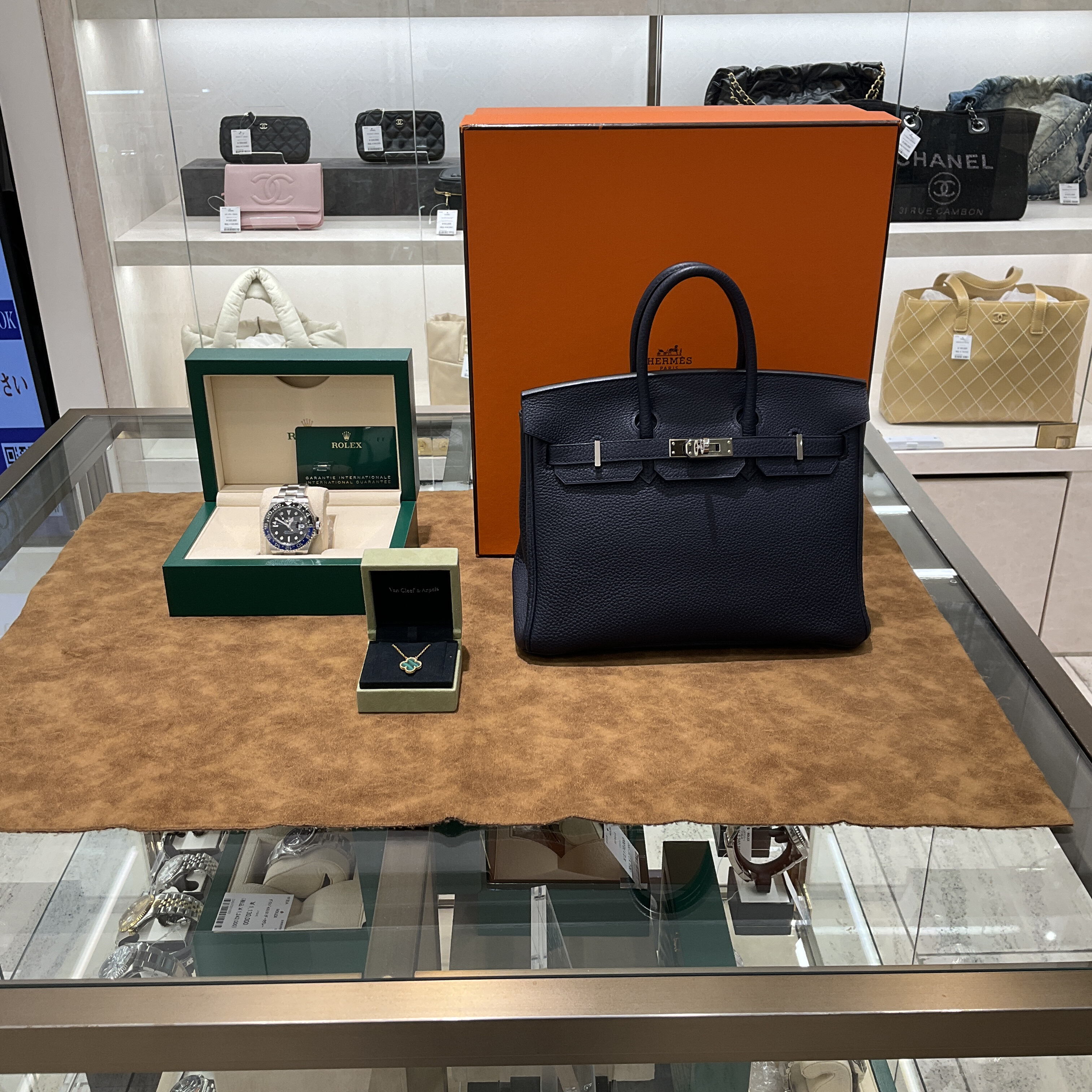 👜💎Used Brand-Name Goods Sales⌚👜